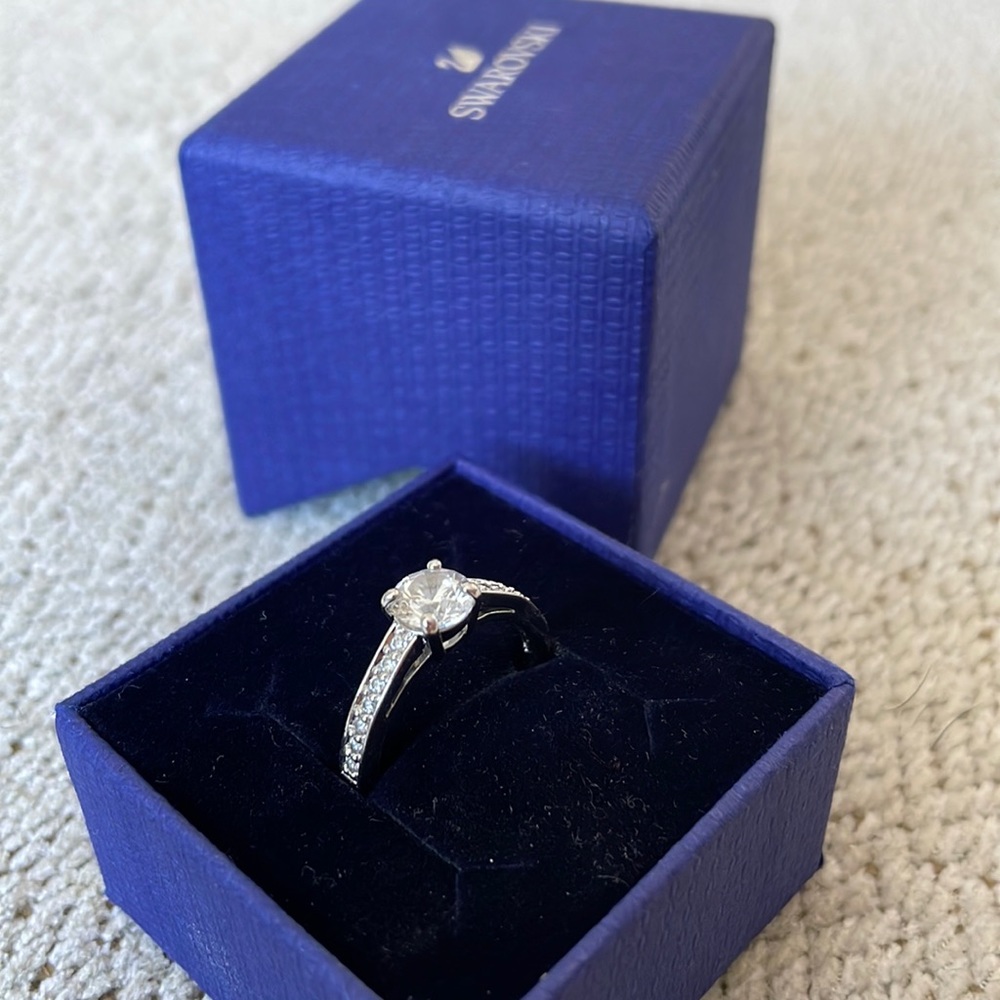 Swarovski Attract Ring